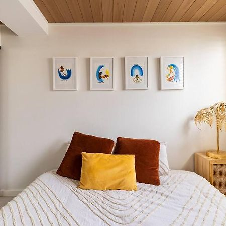 Апартаменты Chic Beachside Getaway 2Br 2Bath Fully Equipped Голд-Кост Экстерьер фото